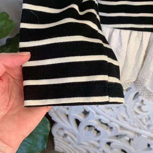 Striped Ruffled Hem Top - Picture 3 of 7